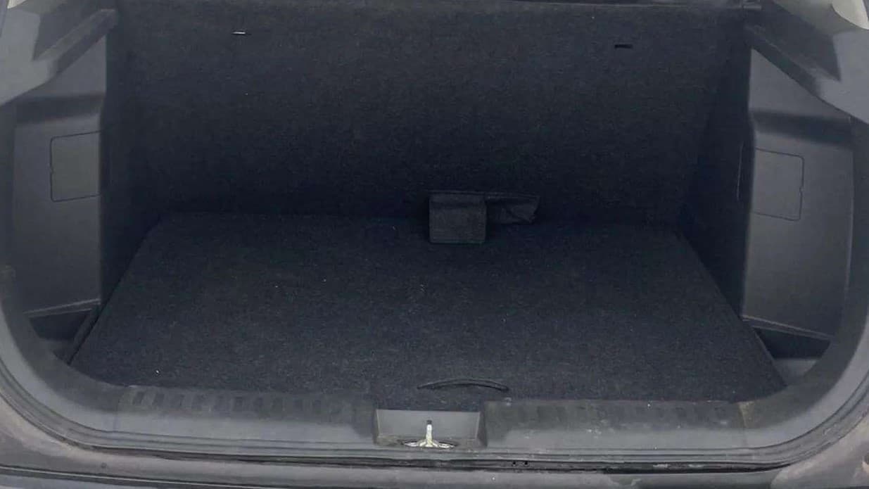 2024 Maruti BREZZA VXI AT SMART HYBRID, Petrol, Automatic, 4,315 km, Boot Inside