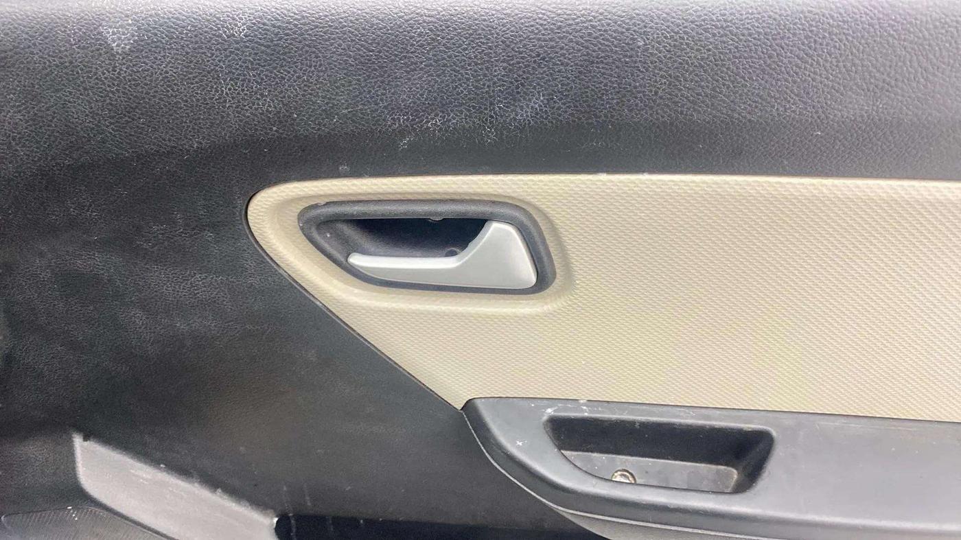 2020 Maruti Alto VXI, Petrol, Manual, 40,018 km, Driver Side Door Panels Control