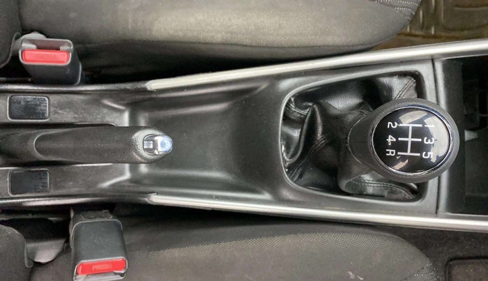 2017 Maruti Baleno DELTA PETROL 1.2, Petrol, Manual, 79,048 km, Gear Lever