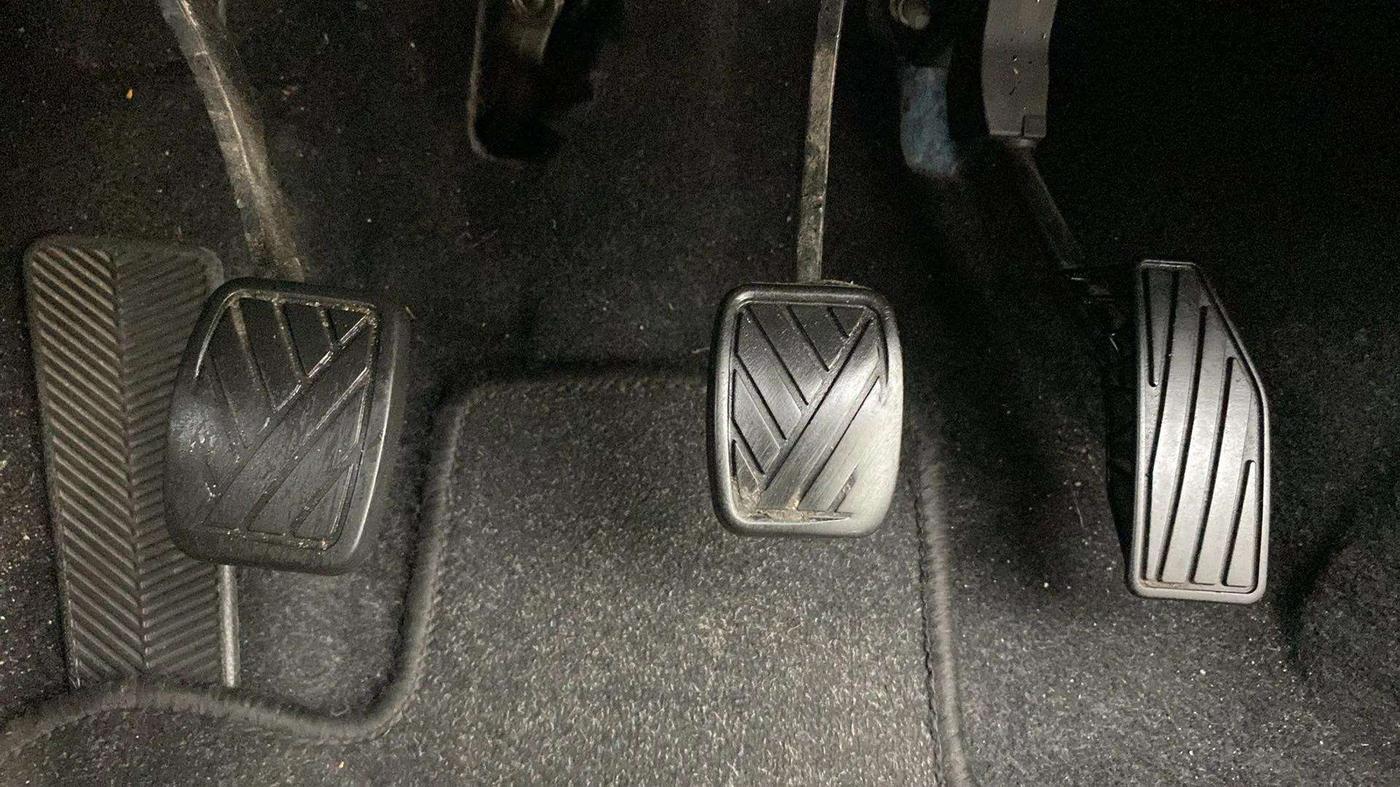 2017 Maruti Baleno DELTA PETROL 1.2, Petrol, Manual, 79,048 km, Pedals