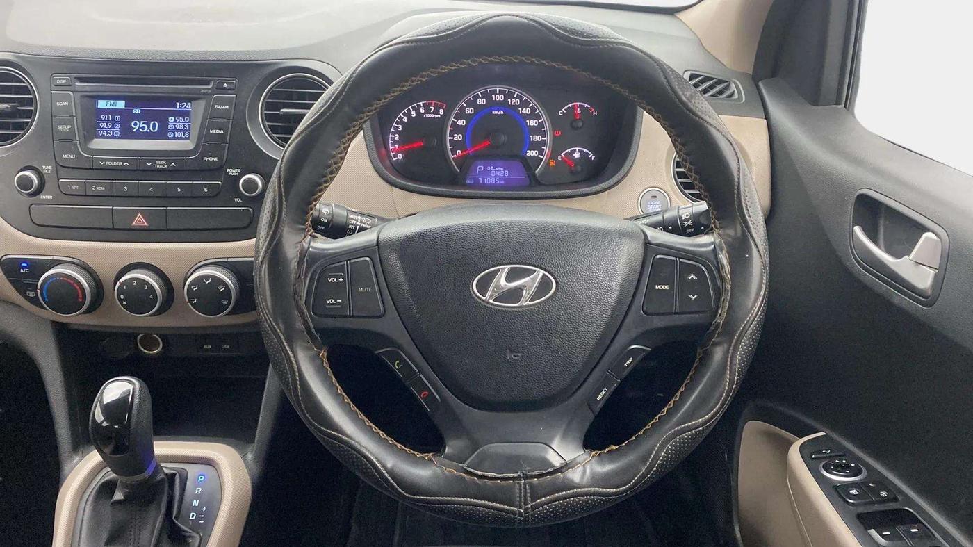 2015 Hyundai Grand i10 ASTA AT 1.2 KAPPA VTVT, Petrol, Automatic, 71,048 km, Steering Wheel Close Up