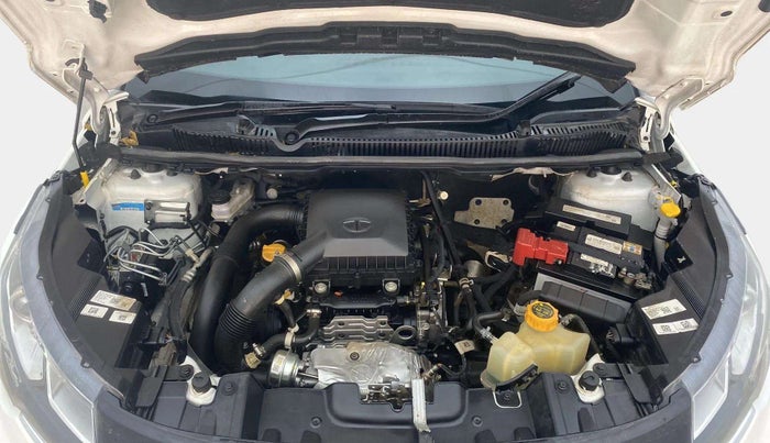 2022 Tata NEXON XZ PLUS SUNROOF PETROL DUAL TONE, Petrol, Manual, 24,244 km, Open Bonet