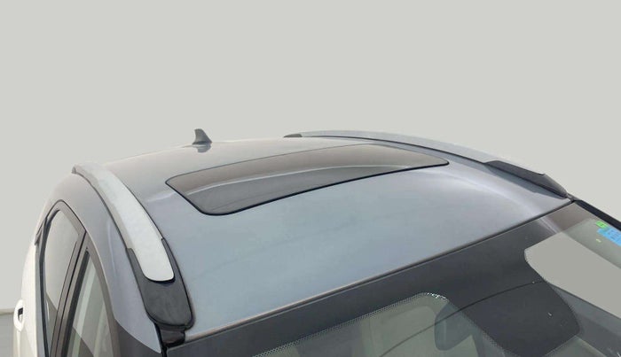 2022 Tata NEXON XZ PLUS SUNROOF PETROL DUAL TONE, Petrol, Manual, 24,244 km, Roof