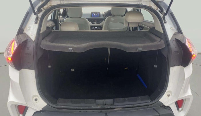 2022 Tata NEXON XZ PLUS SUNROOF PETROL DUAL TONE, Petrol, Manual, 24,244 km, Boot Inside