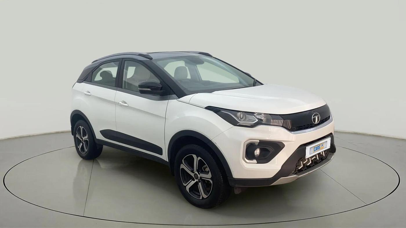 2022 Tata NEXON XZ PLUS SUNROOF PETROL DUAL TONE, Petrol, Manual, 24,244 km, SRP
