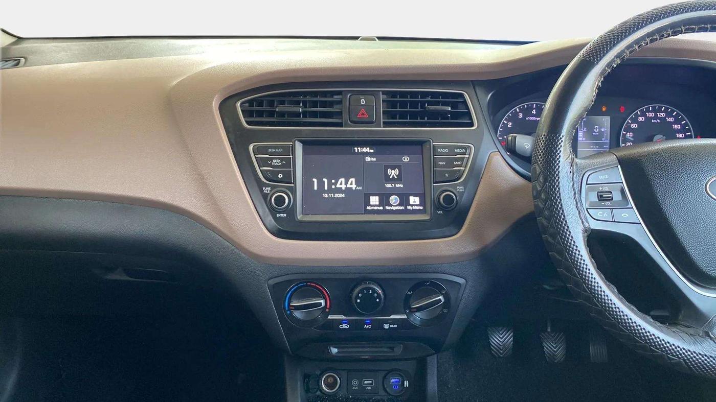 2020 Hyundai Elite i20 SPORTZ PLUS 1.2, Petrol, Manual, 71,009 km, Air Conditioner