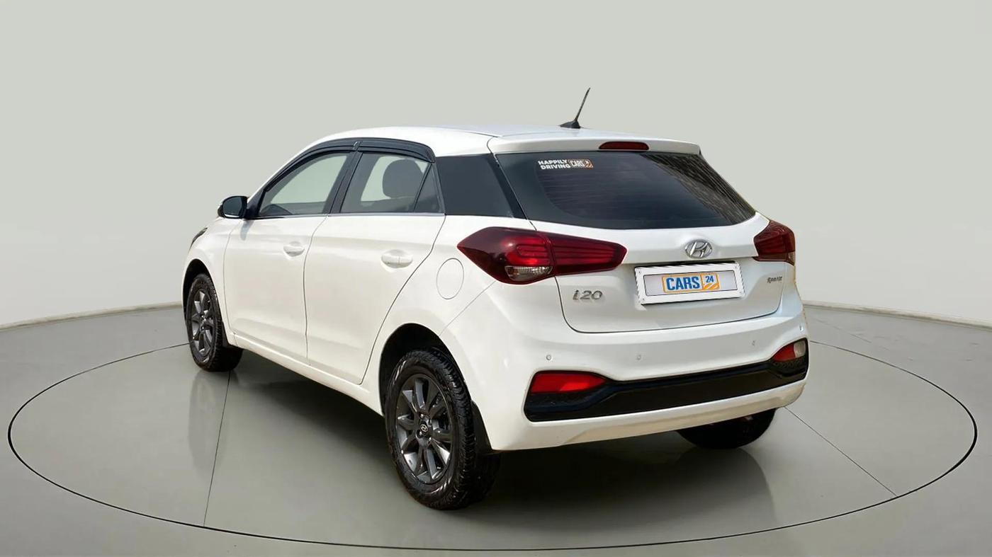 2020 Hyundai Elite i20 SPORTZ PLUS 1.2, Petrol, Manual, 71,009 km, Left Back Diagonal