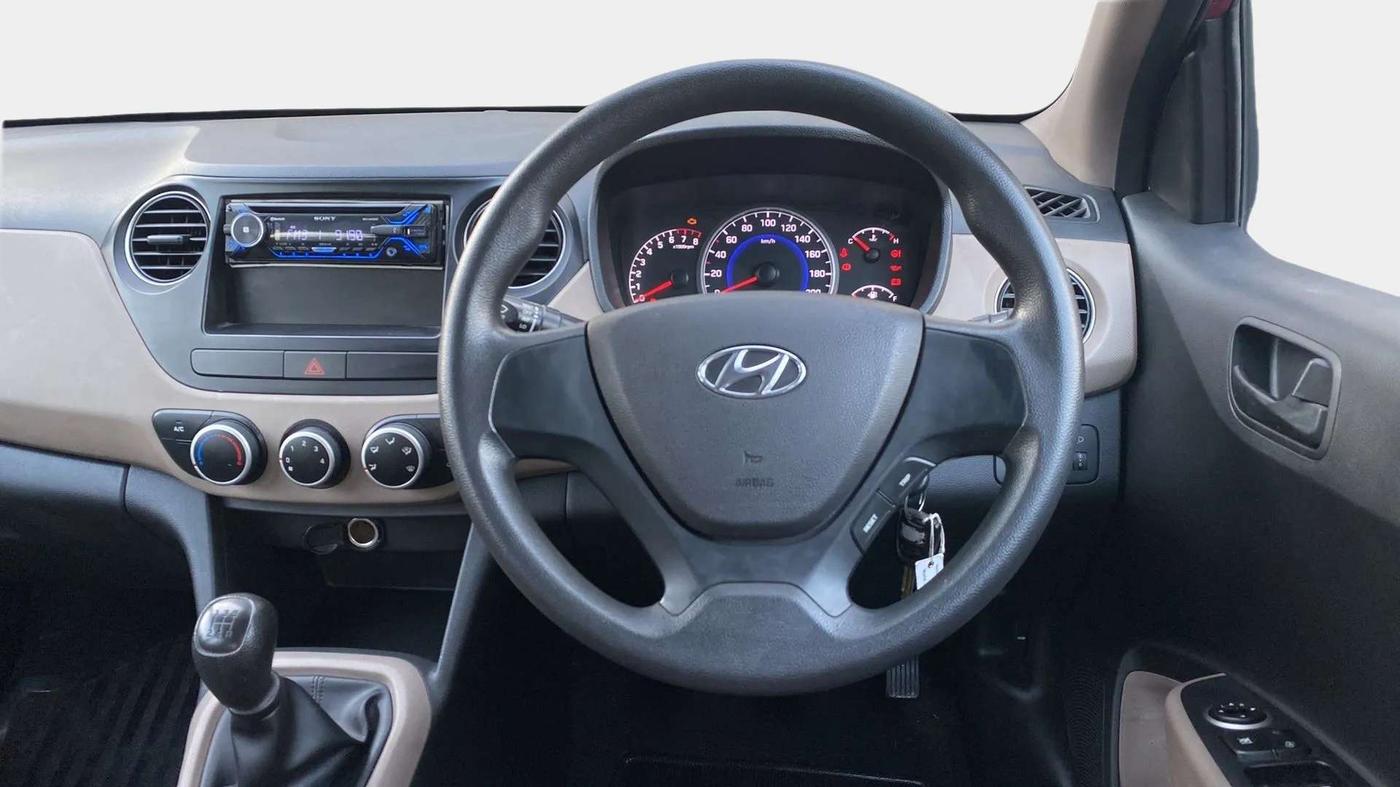 2018 Hyundai Grand i10 MAGNA 1.2 KAPPA VTVT, Petrol, Manual, 29,678 km, Steering Wheel Close Up