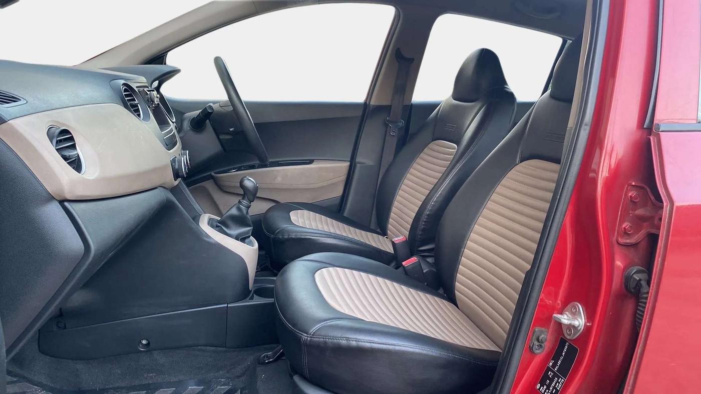2018 Hyundai Grand i10 MAGNA 1.2 KAPPA VTVT, Petrol, Manual, 29,678 km, Right Side Front Door Cabin