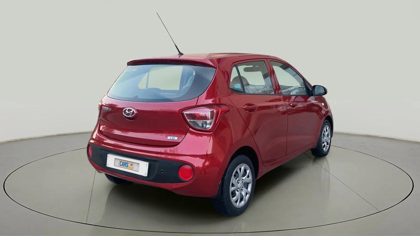 2018 Hyundai Grand i10 MAGNA 1.2 KAPPA VTVT, Petrol, Manual, 29,678 km, Right Back Diagonal