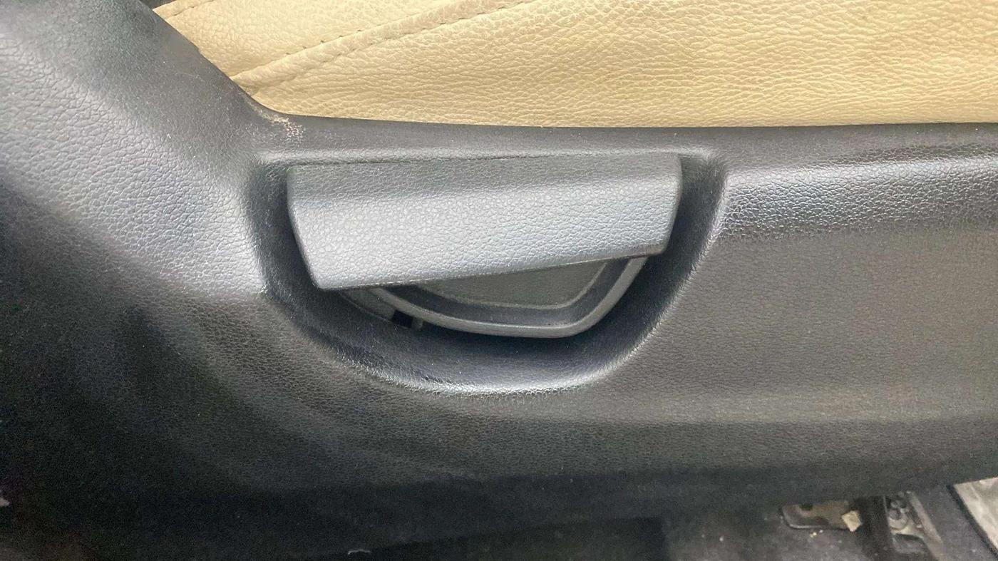 2019 Hyundai NEW SANTRO SPORTZ AMT, Petrol, Automatic, 31,577 km, Driver Side Adjustment Panel