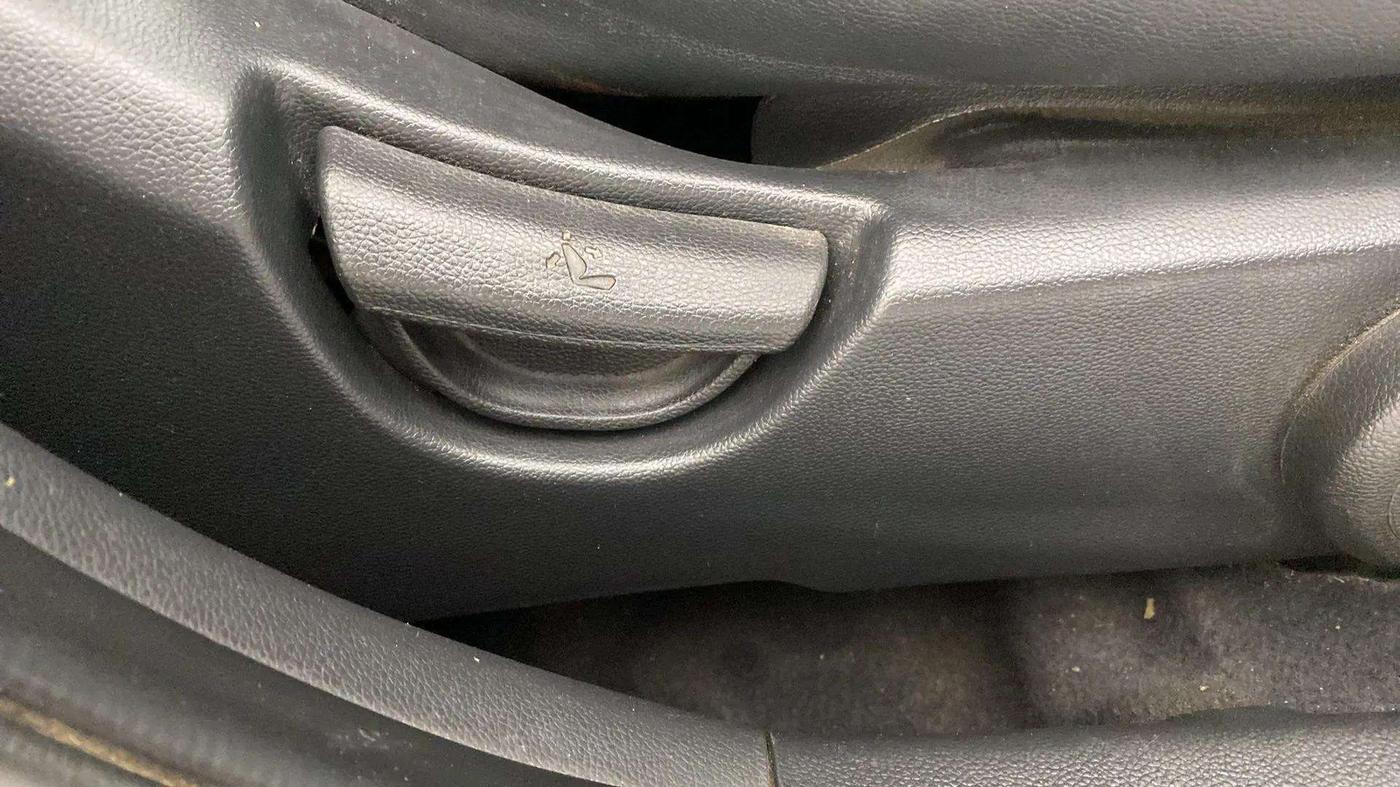 2016 Hyundai Grand i10 ASTA (O) AT 1.2 KAPPA VTVT, Petrol, Automatic, 78,139 km, Driver Side Adjustment Panel