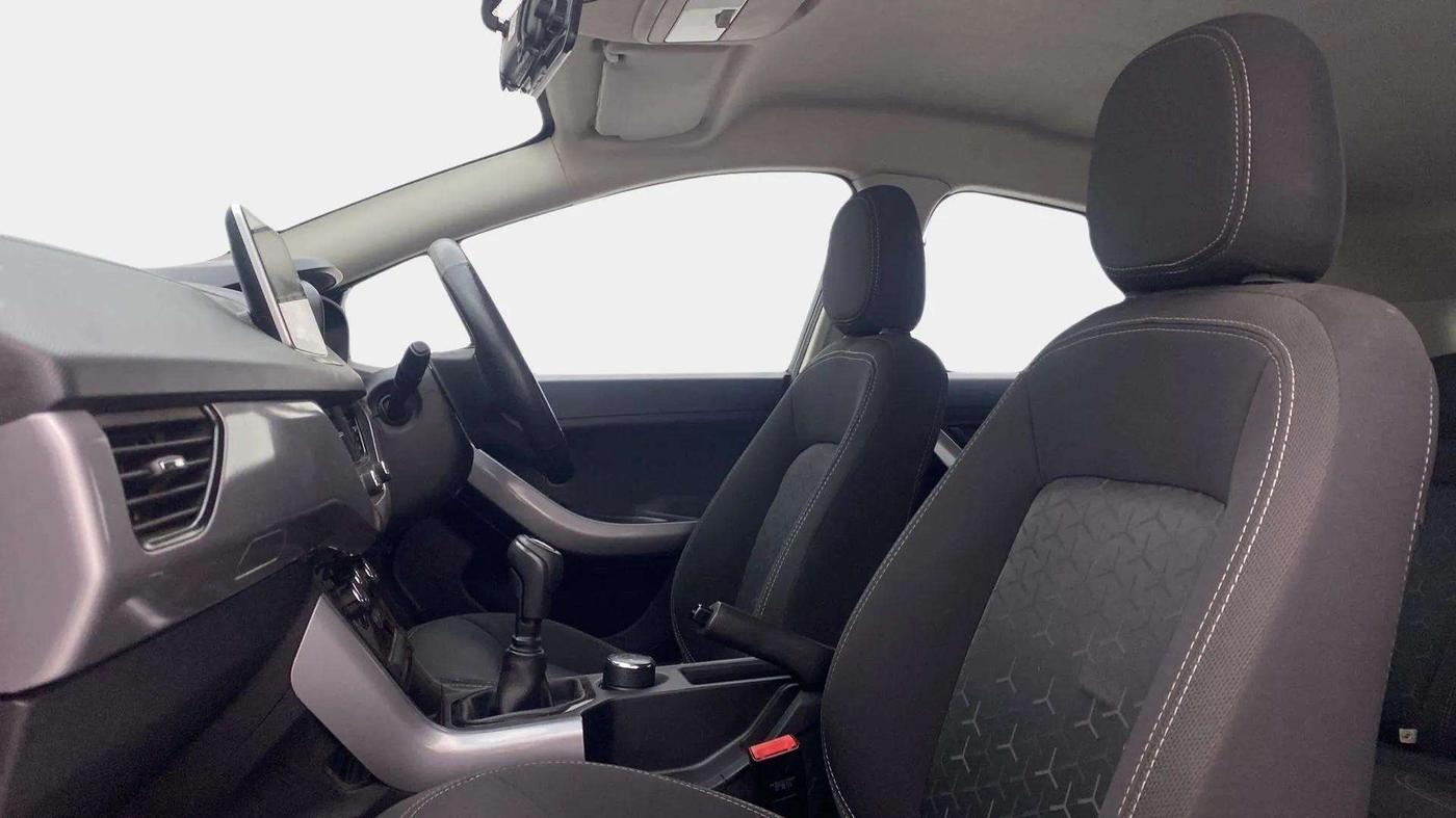 2022 Tata NEXON XM PETROL, Petrol, Manual, 32,231 km, Right Side Front Door Cabin