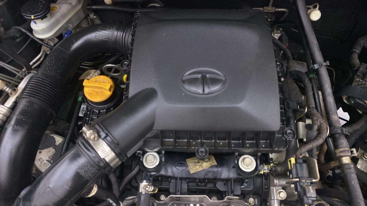 2022 Tata NEXON XM PETROL, Petrol, Manual, 32,231 km, Open Bonet