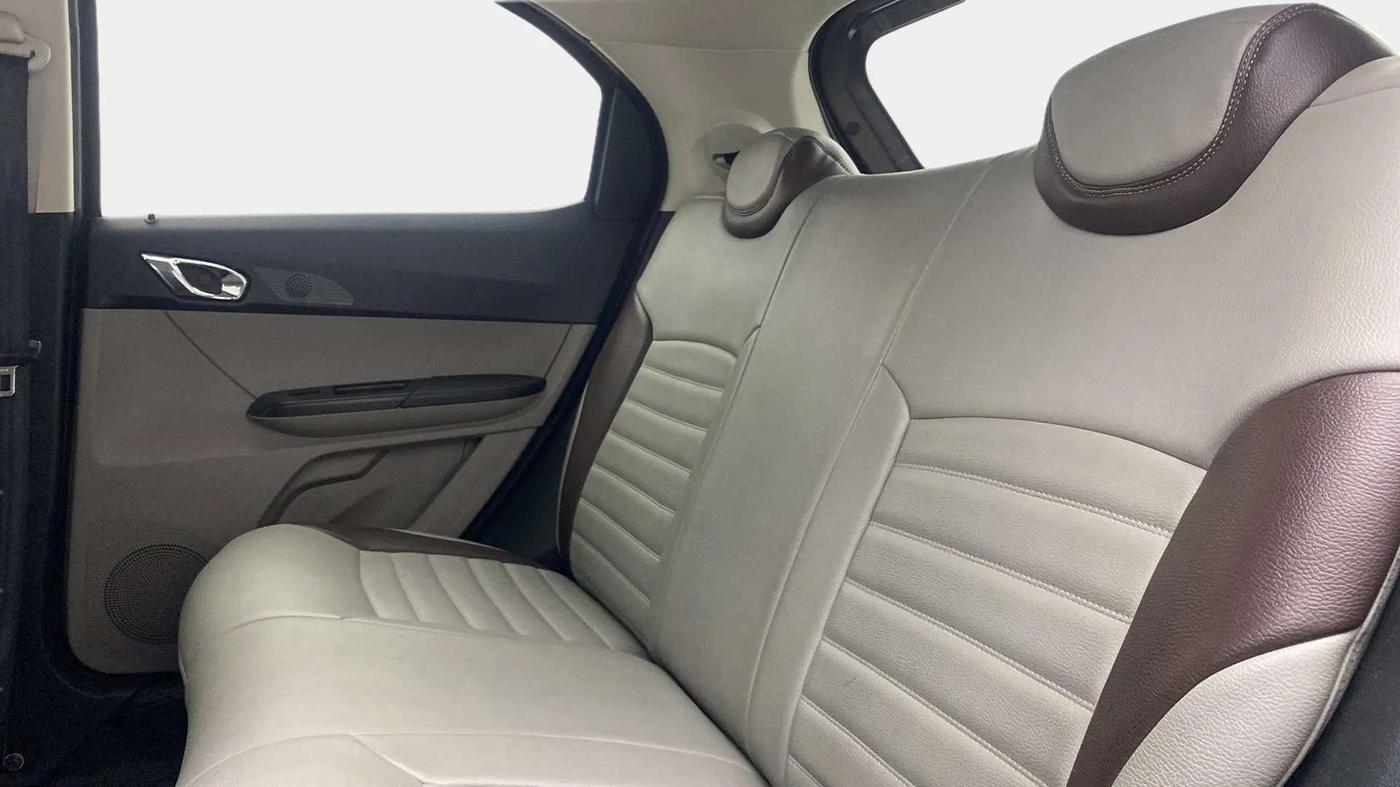 2018 Tata Tiago XZ PETROL, Petrol, Manual, 21,056 km, Right Side Rear Door Cabin