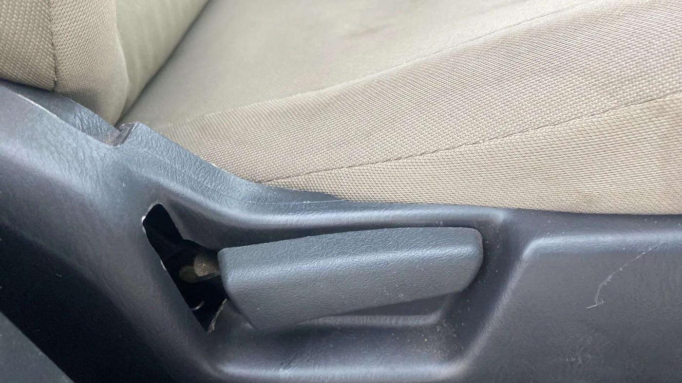 2019 Maruti Alto K10 VXI, Petrol, Manual, 66,339 km, Driver Side Adjustment Panel