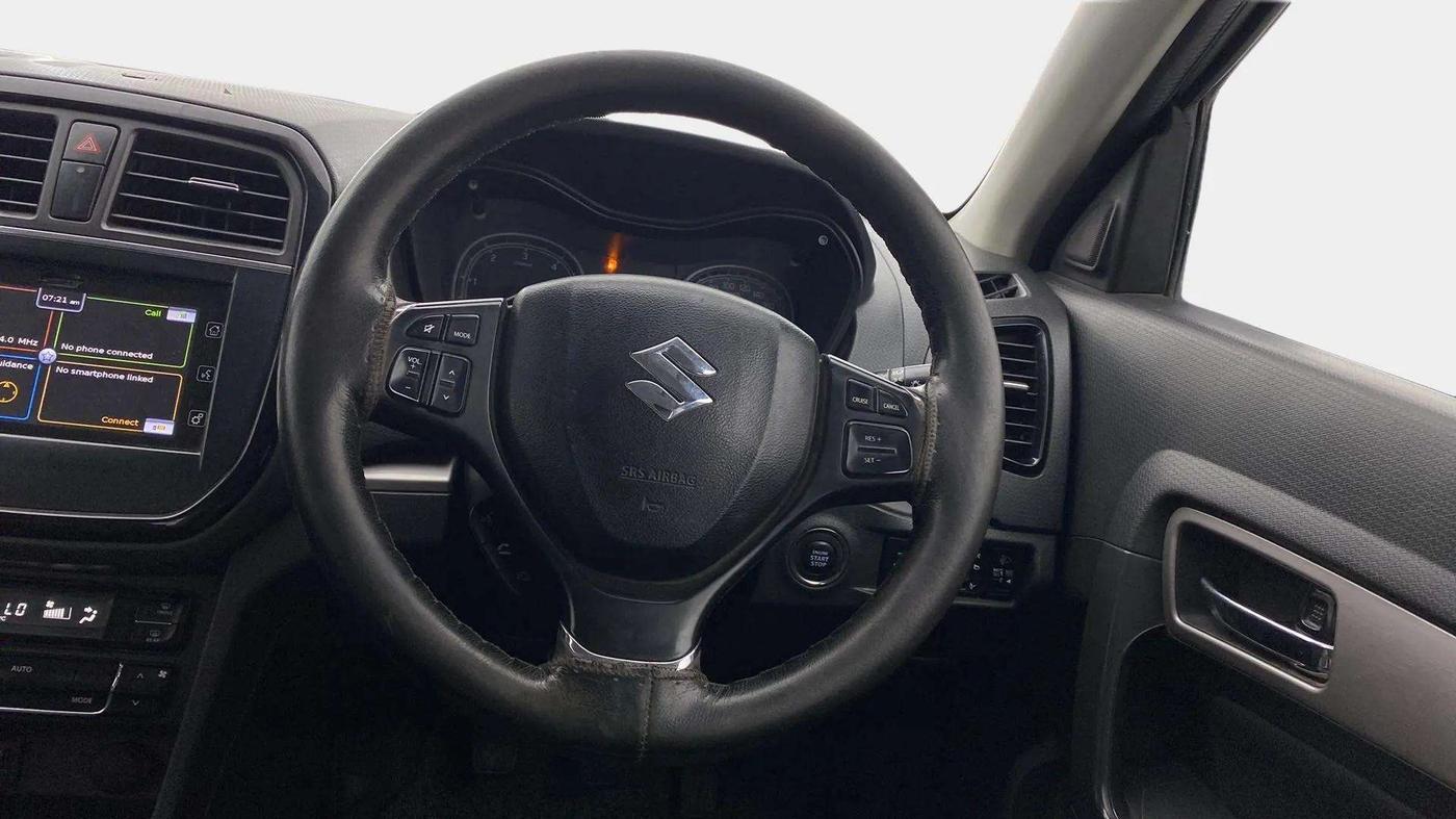 2017 Maruti Vitara Brezza ZDI PLUS, Diesel, Manual, 75,958 km, Steering Wheel Close Up