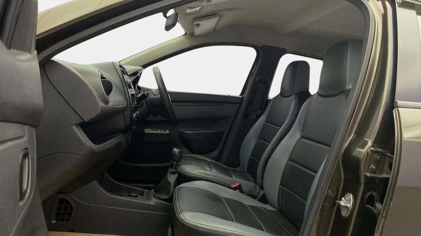 2016 Renault Kwid RXL, Petrol, Manual, 74,453 km, Right Side Front Door Cabin