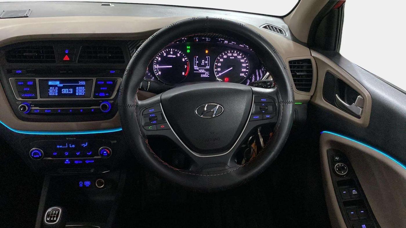 2016 Hyundai Elite i20 SPORTZ 1.2, Petrol, Manual, 33,956 km, Steering Wheel Close Up