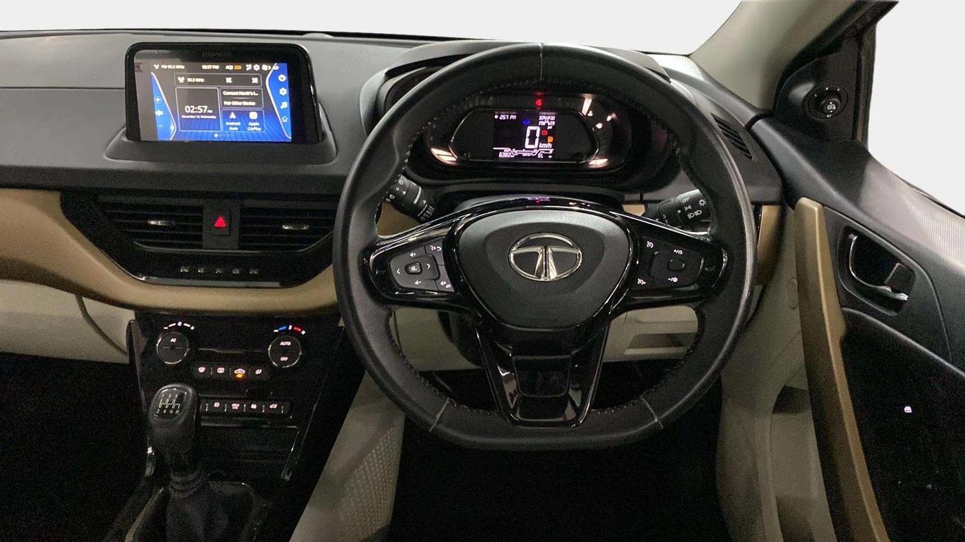 2022 Tata NEXON XZ PLUS (PREMIUM) PETROL JET, Petrol, Manual, 6,688 km, Steering Wheel Close Up