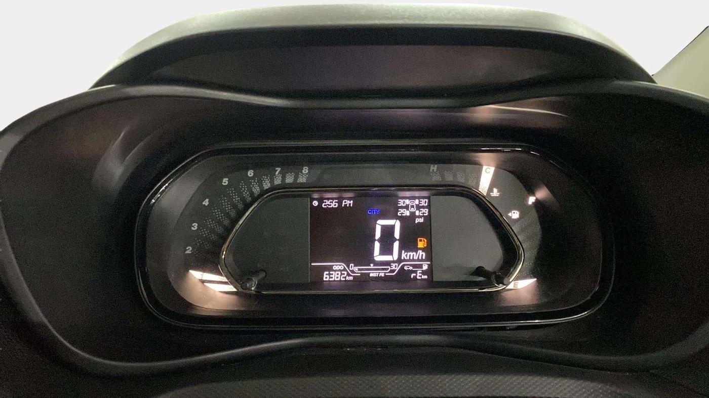 2022 Tata NEXON XZ PLUS (PREMIUM) PETROL JET, Petrol, Manual, 6,688 km, Odometer Image
