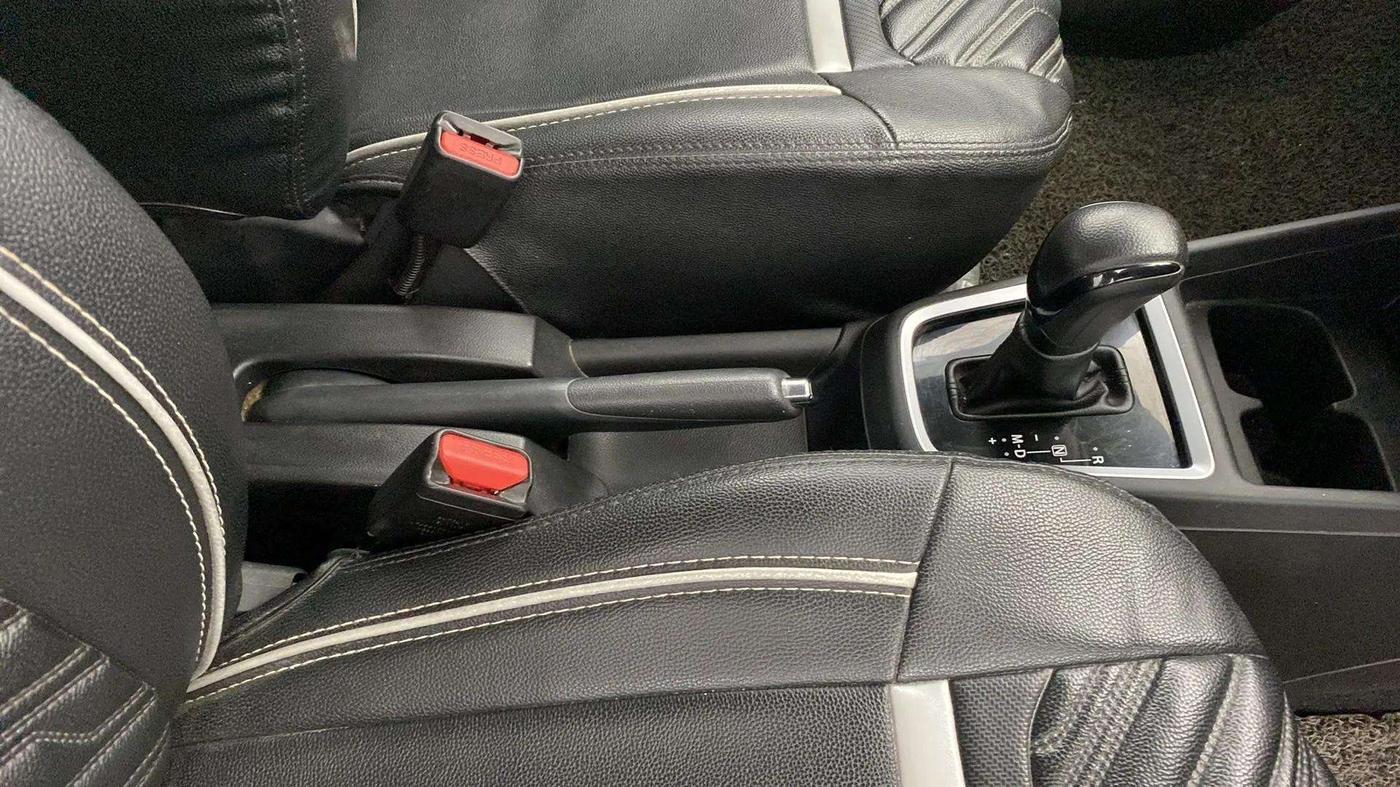 2021 Maruti Swift VXI AMT, Petrol, Automatic, 31,038 km, Gear Lever