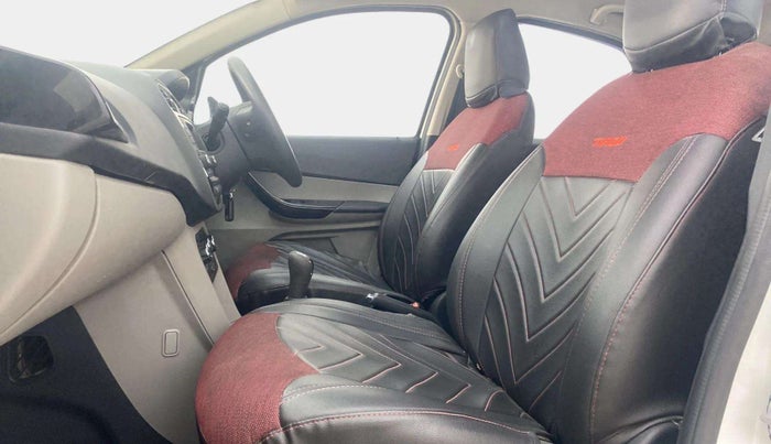 2018 Tata Tiago XZ PETROL, Petrol, Manual, 33,950 km, Right Side Front Door Cabin