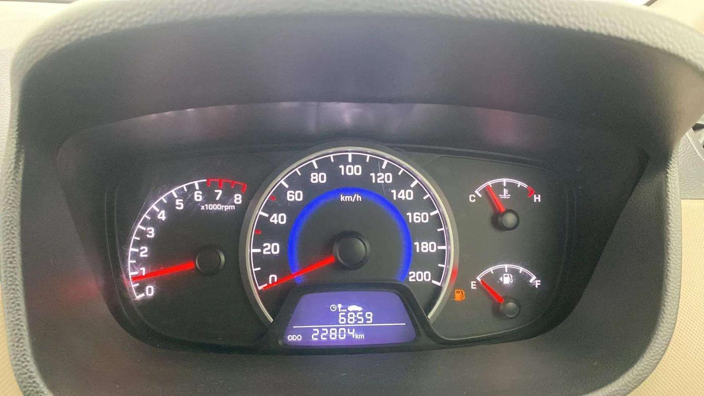 2017 Hyundai Grand i10 SPORTZ (O) 1.2 KAPPA VTVT, Petrol, Manual, 22,767 km, Odometer Image