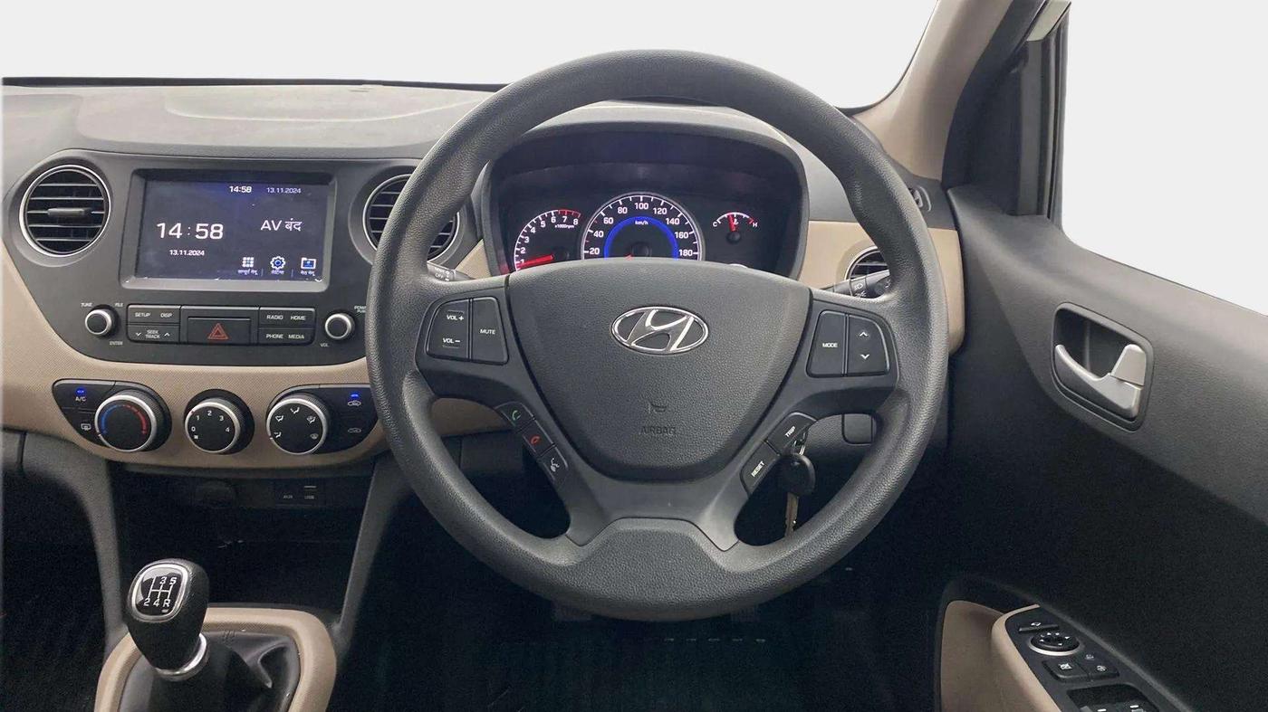 2017 Hyundai Grand i10 SPORTZ (O) 1.2 KAPPA VTVT, Petrol, Manual, 22,767 km, Steering Wheel Close Up