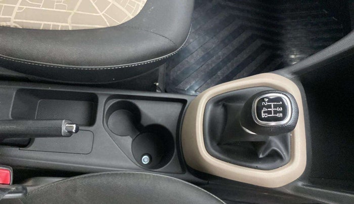 2017 Hyundai Grand i10 SPORTZ (O) 1.2 KAPPA VTVT, Petrol, Manual, 22,767 km, Gear Lever
