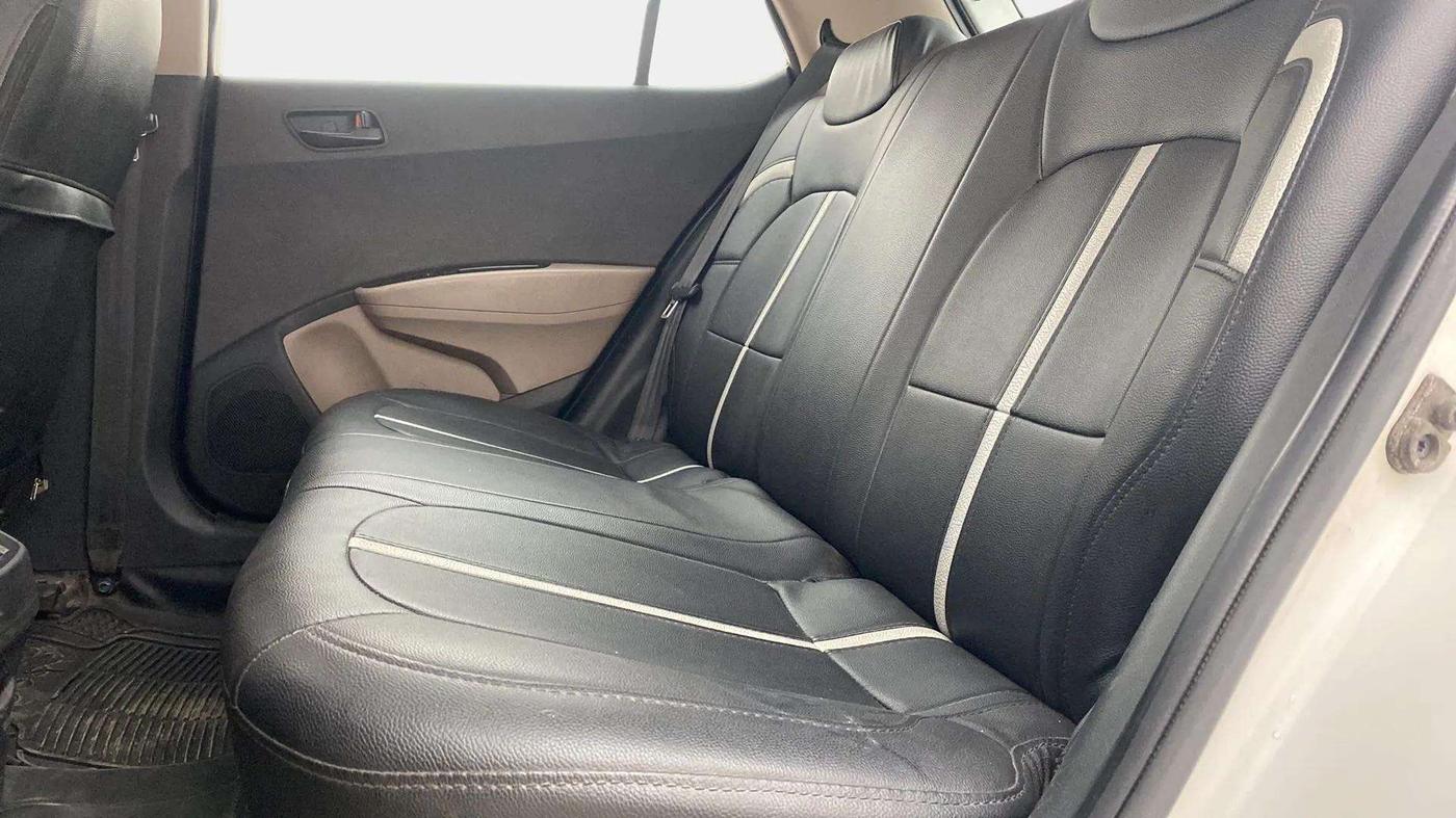 2018 Hyundai Grand i10 MAGNA 1.2 KAPPA VTVT, Petrol, Manual, 58,436 km, Right Side Rear Door Cabin