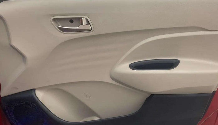 2019 Hyundai NEW SANTRO SPORTZ MT, CNG, Manual, 46,360 km, Driver Side Door Panels Control
