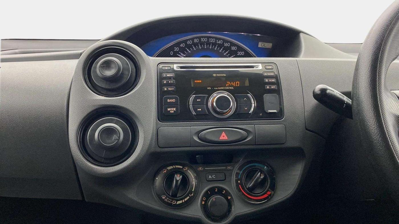 2013 Toyota Etios Liva G, Petrol, Manual, 69,233 km, Air Conditioner