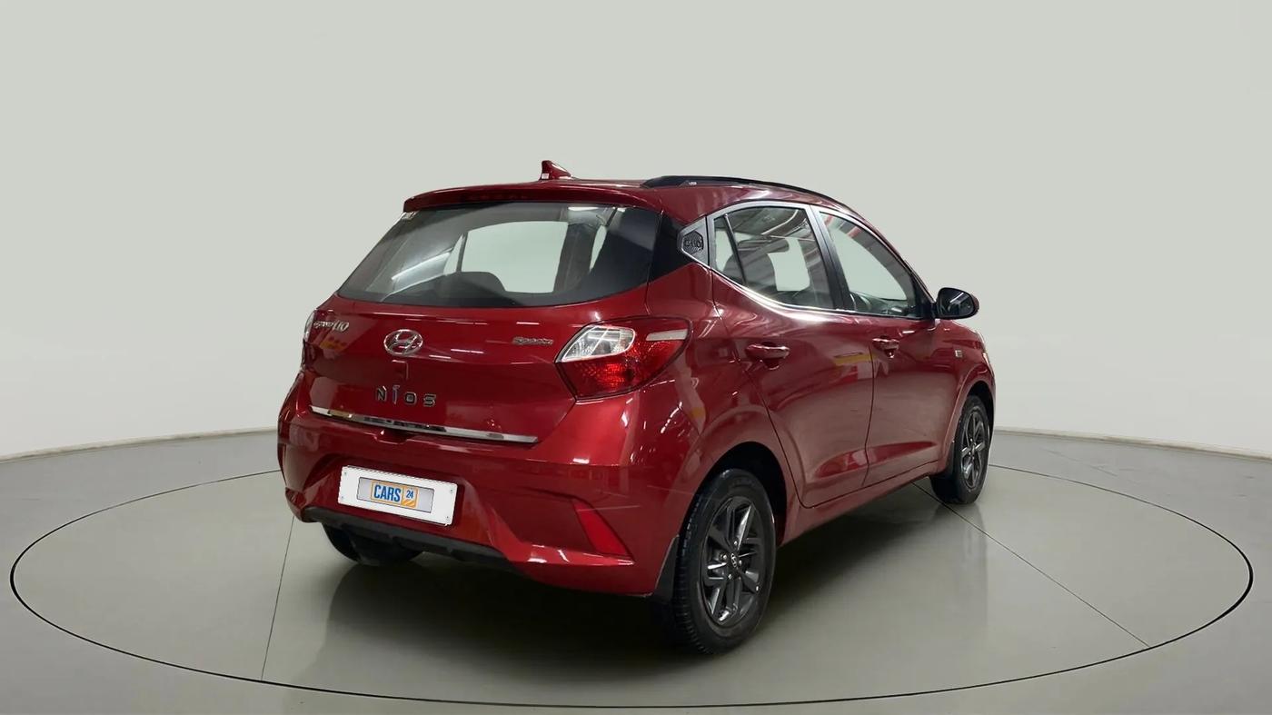 2020 Hyundai GRAND I10 NIOS SPORTZ AMT 1.2 KAPPA VTVT, Petrol, Automatic, 30,600 km, Right Back Diagonal