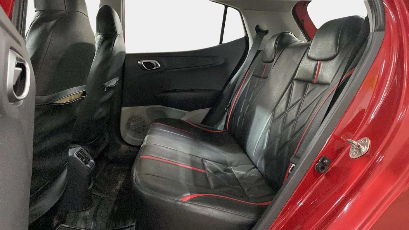 2020 Hyundai GRAND I10 NIOS SPORTZ AMT 1.2 KAPPA VTVT, Petrol, Automatic, 30,600 km, Right Side Rear Door Cabin