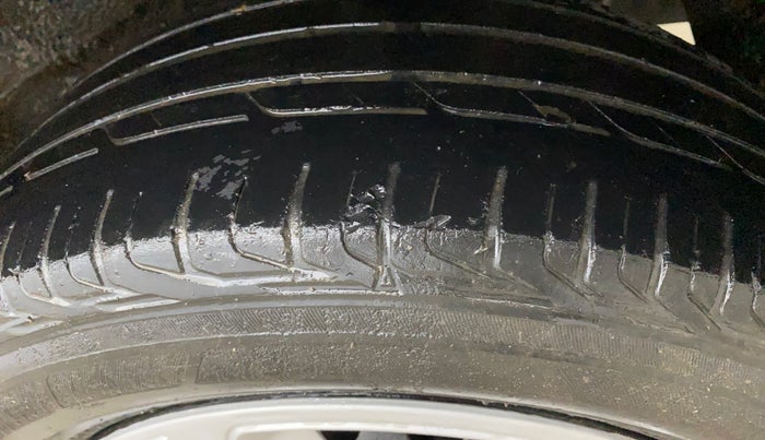 2018 Tata NEXON XMA PETROL, Petrol, Automatic, 88,984 km, Left Rear Tyre Tread