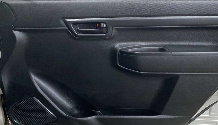 2020 Maruti S PRESSO VXI PLUS AMT, Petrol, Automatic, 26,523 km, Driver Side Door Panels Control