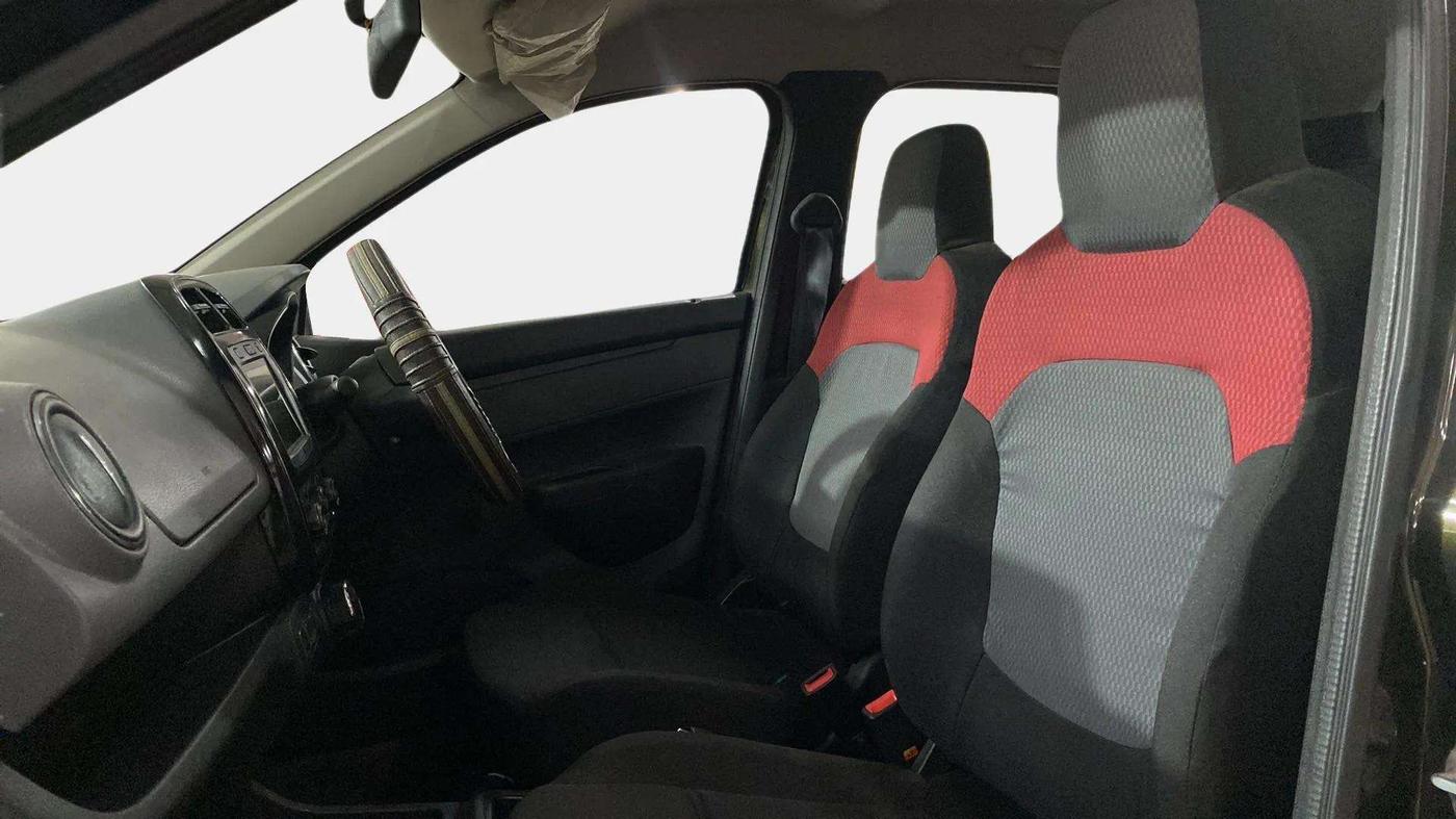 2018 Renault Kwid RXT 1.0 AMT (O), Petrol, Automatic, 8,415 km, Right Side Front Door Cabin