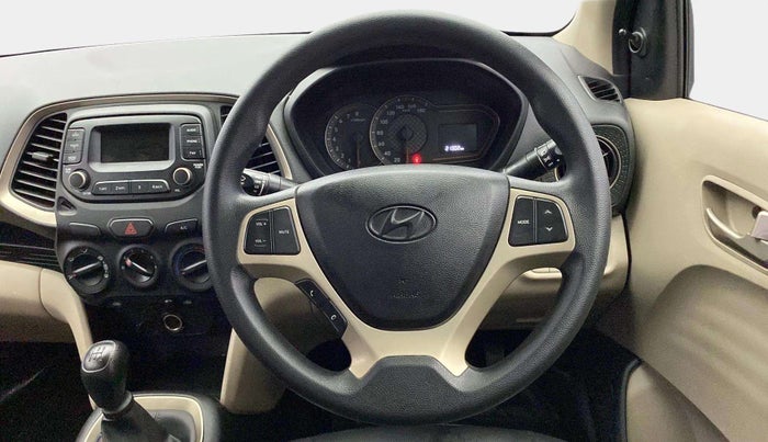 2019 Hyundai NEW SANTRO MAGNA, Petrol, Manual, 21,282 km, Steering Wheel Close Up