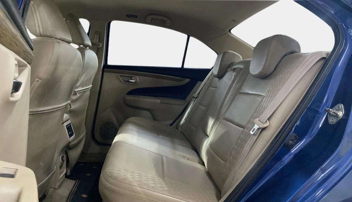 2018 Maruti Ciaz ZETA DIESEL 1.3, Diesel, Manual, 81,434 km, Right Side Rear Door Cabin
