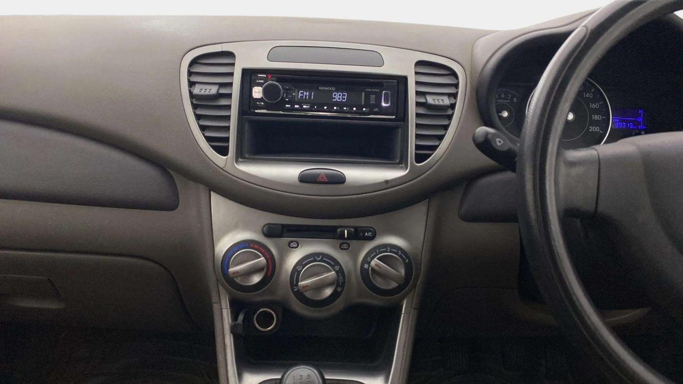 2016 Hyundai i10 MAGNA 1.1, CNG, Manual, 89,406 km, Air Conditioner