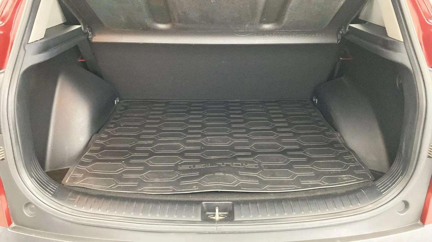 2020 KIA SELTOS HTK PLUS 1.5, Petrol, Manual, 38,396 km, Boot Inside