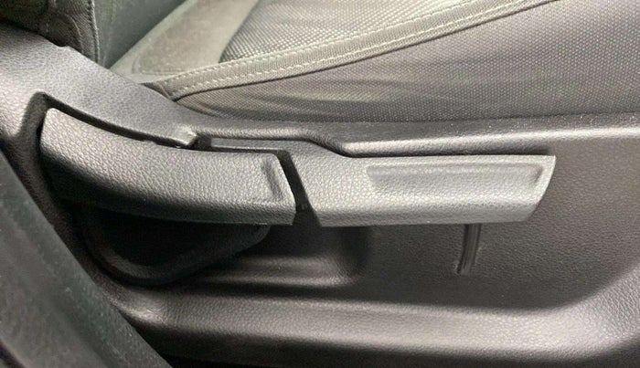 2020 KIA SELTOS HTK PLUS 1.5, Petrol, Manual, 38,396 km, Driver Side Adjustment Panel