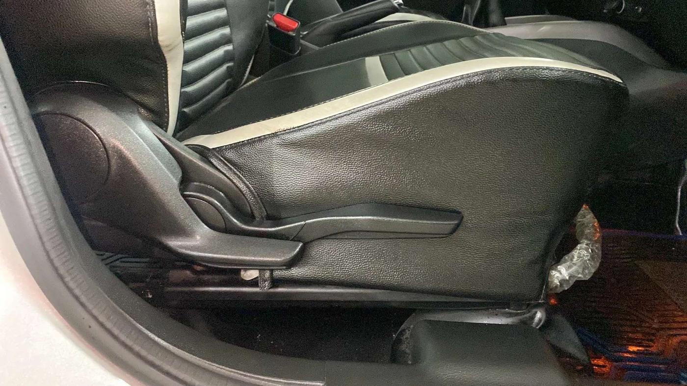 2020 Maruti Baleno ALPHA PETROL 1.2, Petrol, Manual, 19,942 km, Driver Side Adjustment Panel