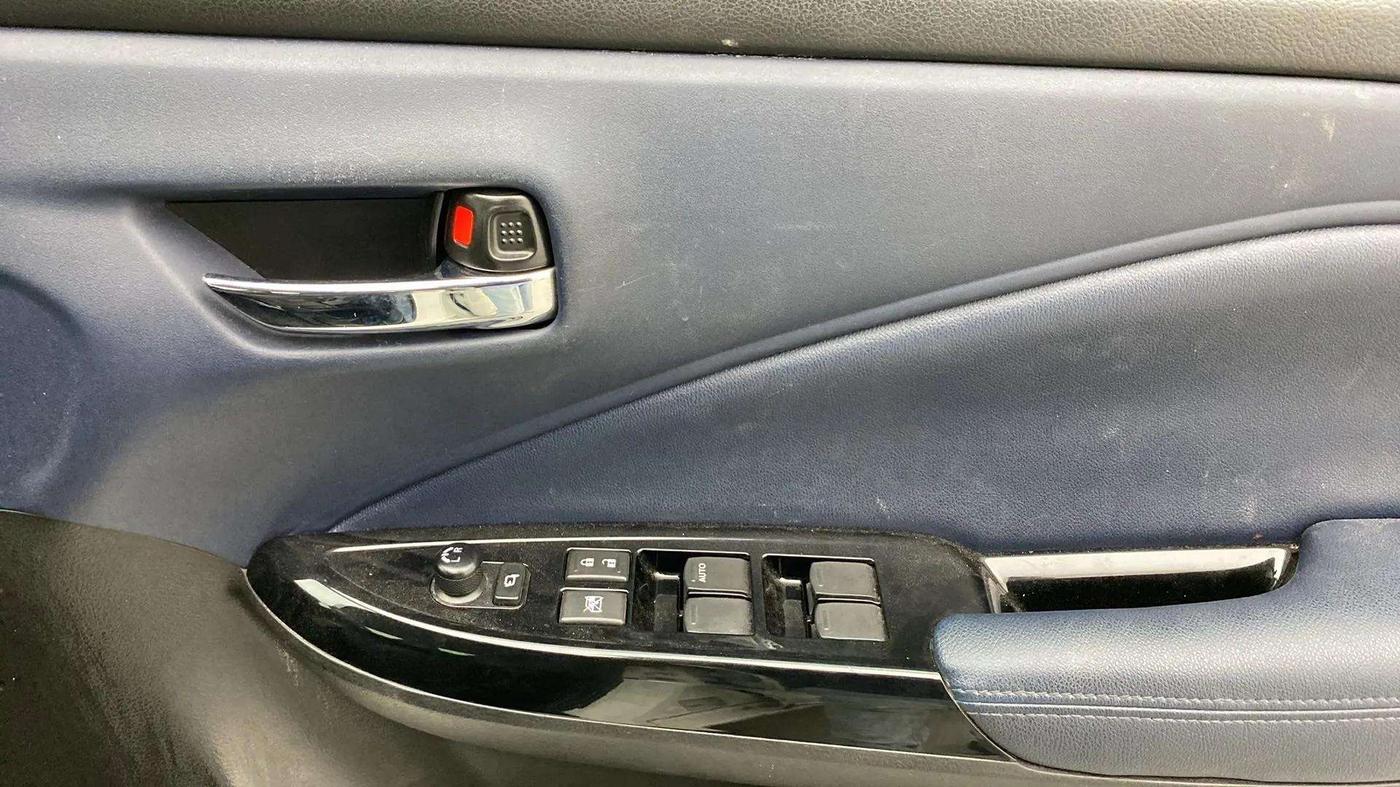 2022 Maruti Baleno ALPHA 1.2 AGS, Petrol, Automatic, 21,833 km, Driver Side Door Panels Control