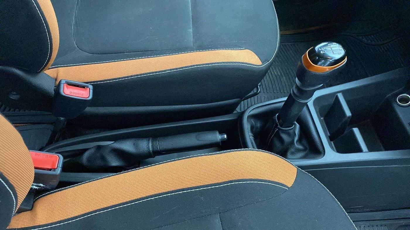 2019 Renault Kwid CLIMBER 1.0 (O), Petrol, Manual, 44,792 km, Gear Lever