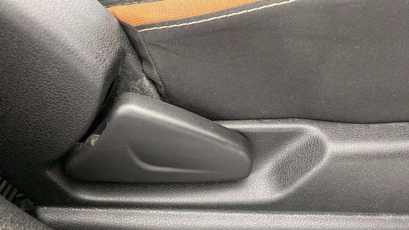 2019 Renault Kwid CLIMBER 1.0 (O), Petrol, Manual, 44,792 km, Driver Side Adjustment Panel
