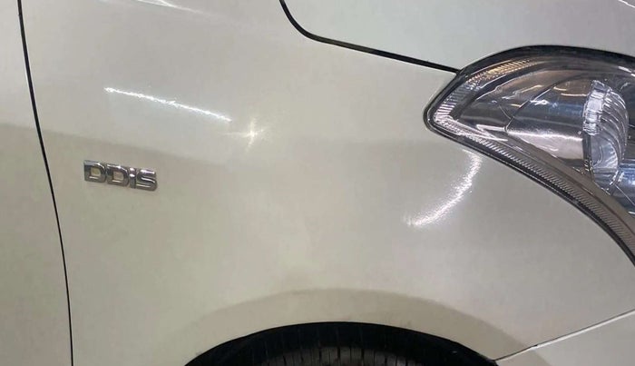 2013 Maruti Swift VDI, Diesel, Manual, 96,404 km, Right fender - Slightly dented