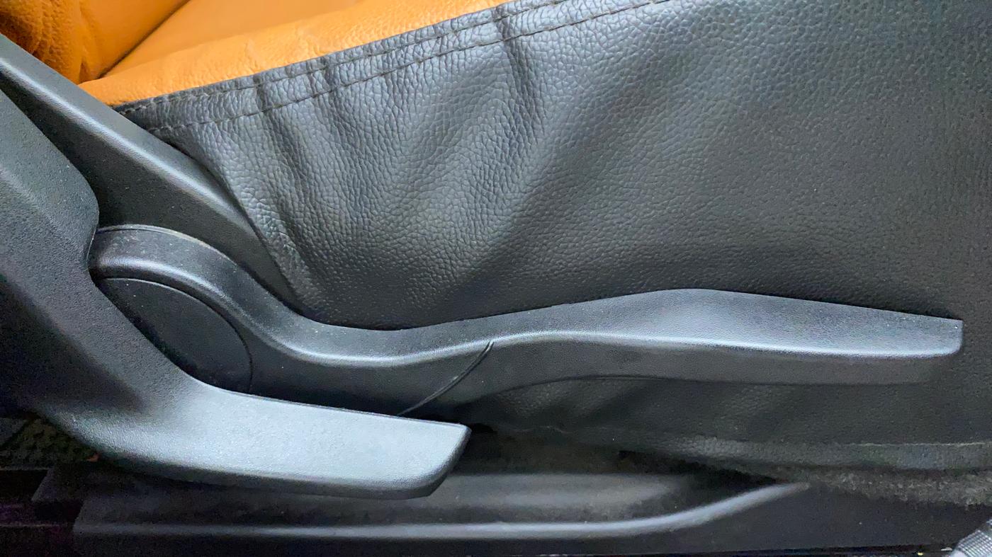 2022 Maruti Swift VXI, Petrol, Manual, 56,444 km, Driver Side Adjustment Panel