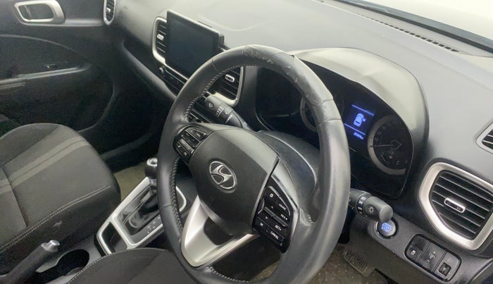 2019 Hyundai VENUE SX PLUS 1.0 TURBO DCT, Petrol, Automatic, 20,523 km, Dashboard - Minor damage